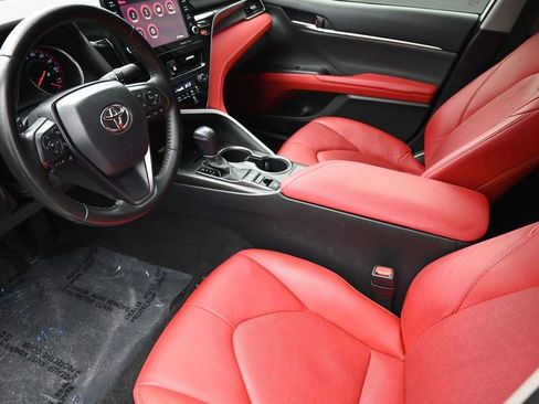 Used 2023 Toyota Camry XSE FWD image 16