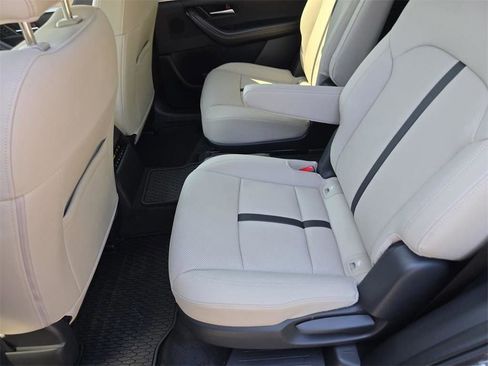 Used 2025 MAZDA CX-90 3.3 Turbo w/ Preferred Package image 17