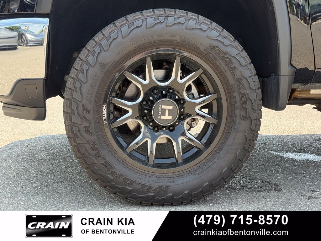 Used 2024 Chevrolet Silverado 2500 LTZ w/ LTZ Premium Package AWD/4WD image 33