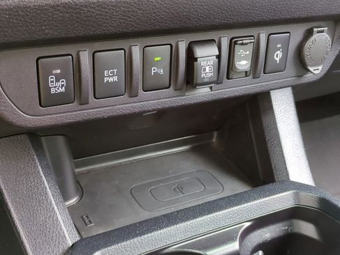 Used 2019 Toyota Tacoma TRD Off-Road image 22