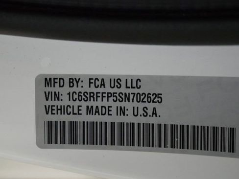 New 2025 RAM 1500 Big Horn AWD/4WD image 32