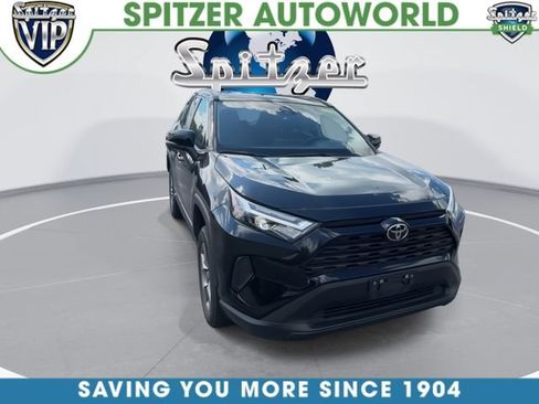 Used 2024 Toyota RAV4 XLE FWD image 3