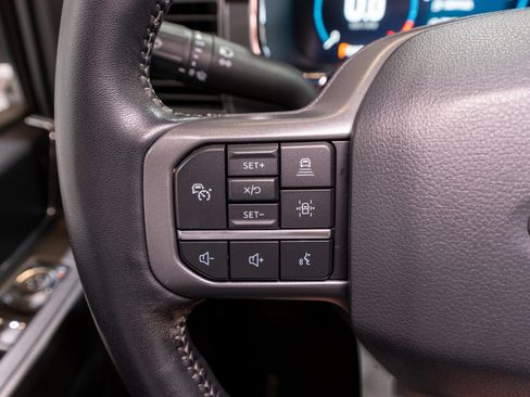 Used 2022 Ford F150 Lariat AWD/4WD image 36