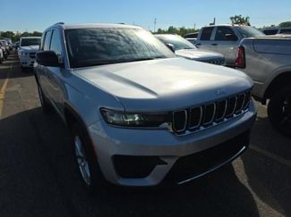 Certified 2023 Jeep Grand Cherokee Laredo w/ Luxury Tech Group I AWD/4WD video 1
