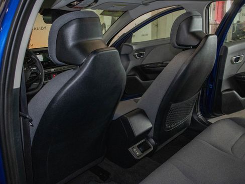 New 2025 Kia K4 EX image 9