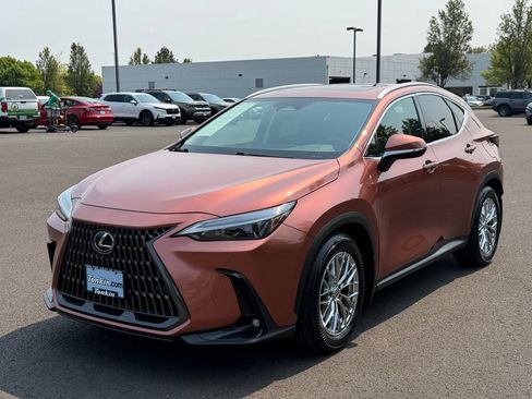 Used 2025 Lexus NX 350 AWD w/ Accessory Package (2T) image 4