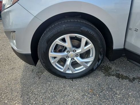 Used 2019 Chevrolet Equinox LT w/ Sun & Navigation Package FWD image 28