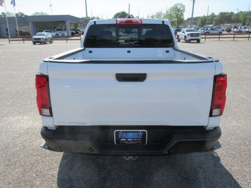 New 2025 Chevrolet Colorado W/T image 6