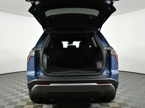 New 2026 Chevrolet Equinox LT w/ Safety and Technology Package AWD/4WD image 25