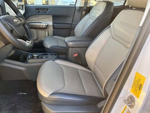 New 2026 Ford Maverick Lariat image 17