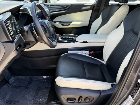 Certified 2024 Lexus NX 250 FWD w/ Towing Package (2000 Lbs) image 19