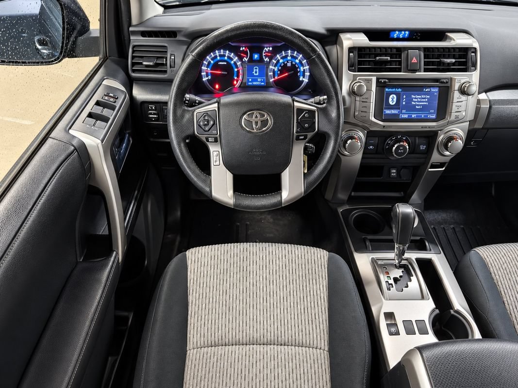 Used 2016 Toyota 4Runner SR5 AWD/4WD image 4