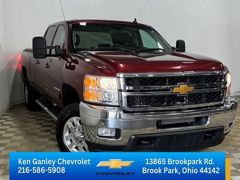 Used 2013 Chevrolet Silverado 3500 LTZ AWD/4WD image 3