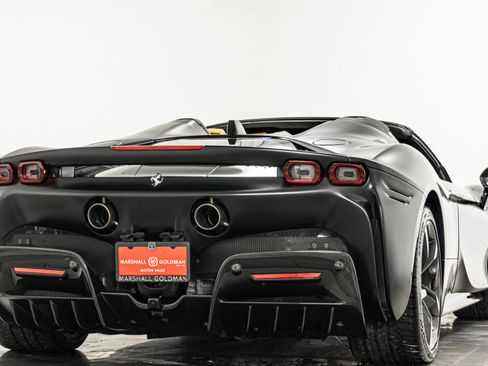Used 2024 Ferrari SF90 Spider image 9