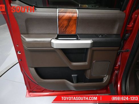 Used 2015 Ford F150 King Ranch w/ Equipment Group 601A Luxury AWD/4WD image 29