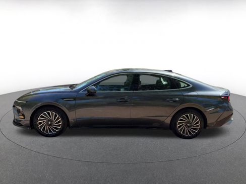 Used 2025 Hyundai Sonata SEL FWD image 9