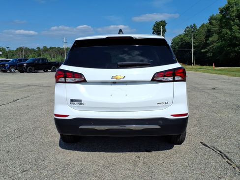 Used 2024 Chevrolet Equinox LT AWD/4WD image 16