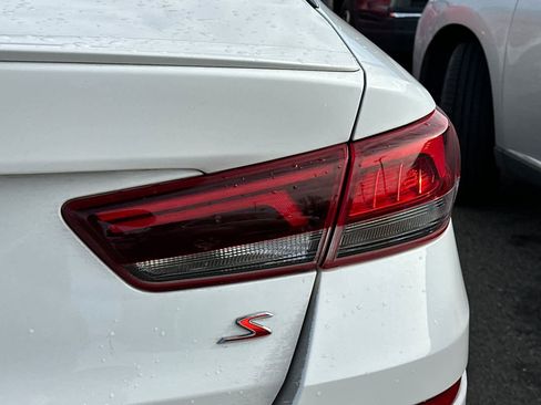 Used 2019 Kia Optima S w/ S Panoramic Sunroof Package image 15