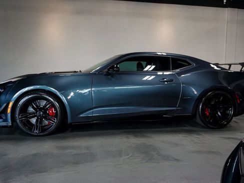 Used 2021 Chevrolet Camaro ZL1 image 33