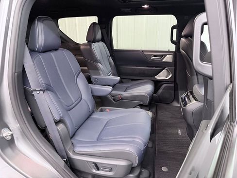 New 2026 INFINITI QX80 4WD image 42