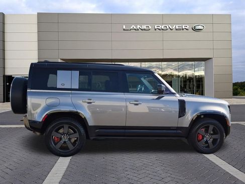 Used 2020 Land Rover Defender 110 X AWD/4WD image 4