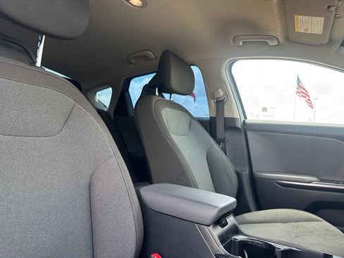 Used 2025 Kia K4 FWD image 27