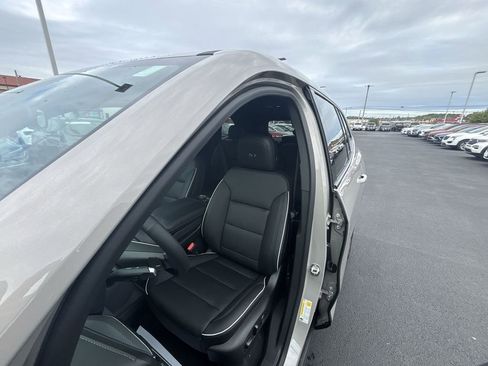 New 2026 Buick Enclave Sport Touring w/ LPO, Floor Liner Package image 17