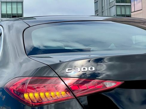 Certified 2022 Mercedes-Benz C 300 4MATIC Sedan image 7