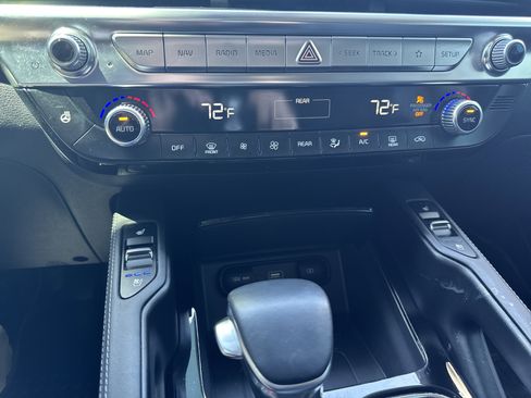 Used 2022 Kia Telluride EX w/ EX Premium Package AWD/4WD image 34