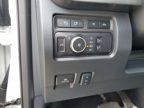 Certified 2024 Ford F250 Platinum AWD/4WD image 22