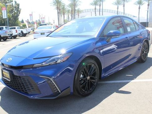 Certified 2026 Toyota Camry SE FWD image 7