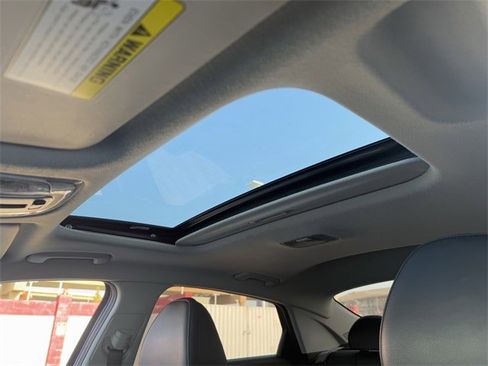 Used 2021 Hyundai Elantra Limited image 23