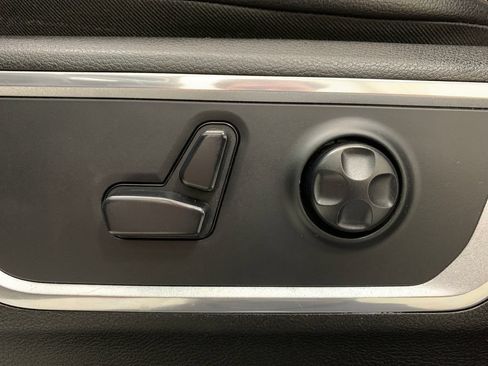 Used 2020 RAM 1500 Laramie w/ Sport Appearance Package AWD/4WD image 5