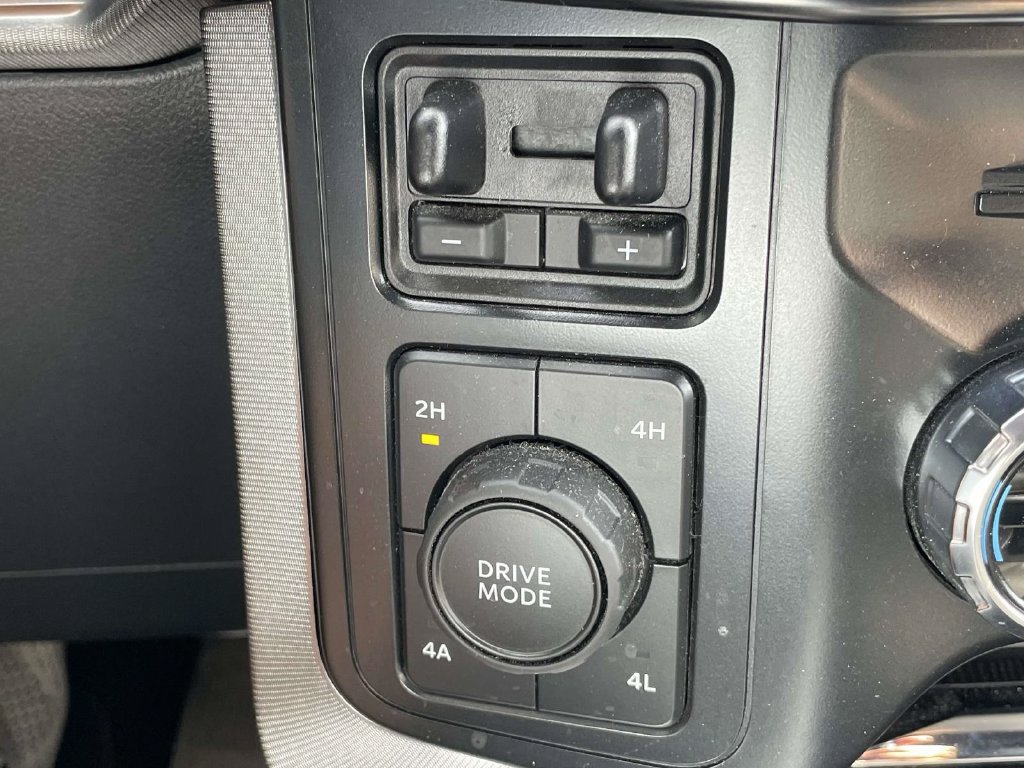 Used 2022 Ford F150 Platinum AWD/4WD image 21