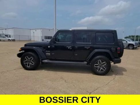 Used 2024 Jeep Wrangler Unlimited Sahara w/ Safety Group AWD/4WD image 6