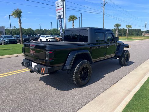 Used 2021 Jeep Gladiator Mojave w/ Cold Weather Group AWD/4WD image 6
