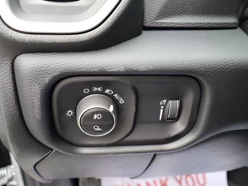 New 2026 RAM 2500 Big Horn AWD/4WD image 18