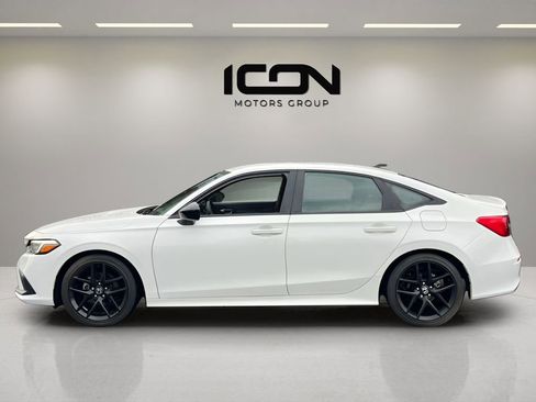 Used 2024 Honda Civic Sport image 2