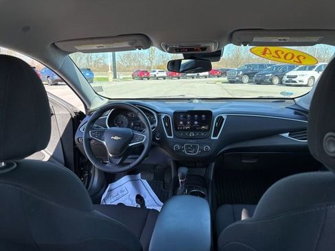 Used 2024 Chevrolet Malibu RS image 35