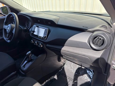 Used 2024 Nissan Kicks S FWD image 13