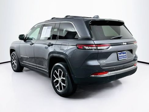 Used 2025 Jeep Grand Cherokee Limited AWD/4WD image 6