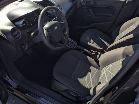 Used 2014 Ford Fiesta S image 8