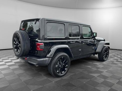 Used 2025 Jeep Wrangler Sahara w/ Safety Group image 4