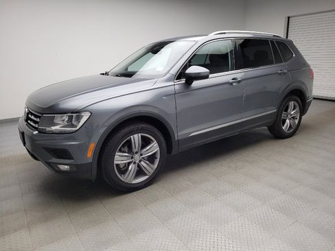Used 2021 Volkswagen Tiguan SEL AWD/4WD image 2