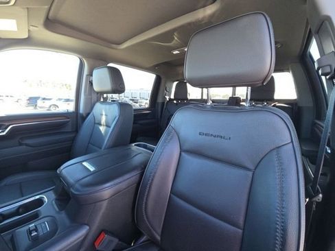 Used 2024 GMC Sierra 2500 Denali w/ Denali Reserve Package image 22