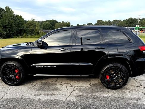Used 2017 Jeep Grand Cherokee SRT image 12