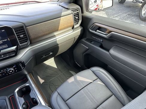 Certified 2025 Chevrolet Silverado 1500 High Country image 17