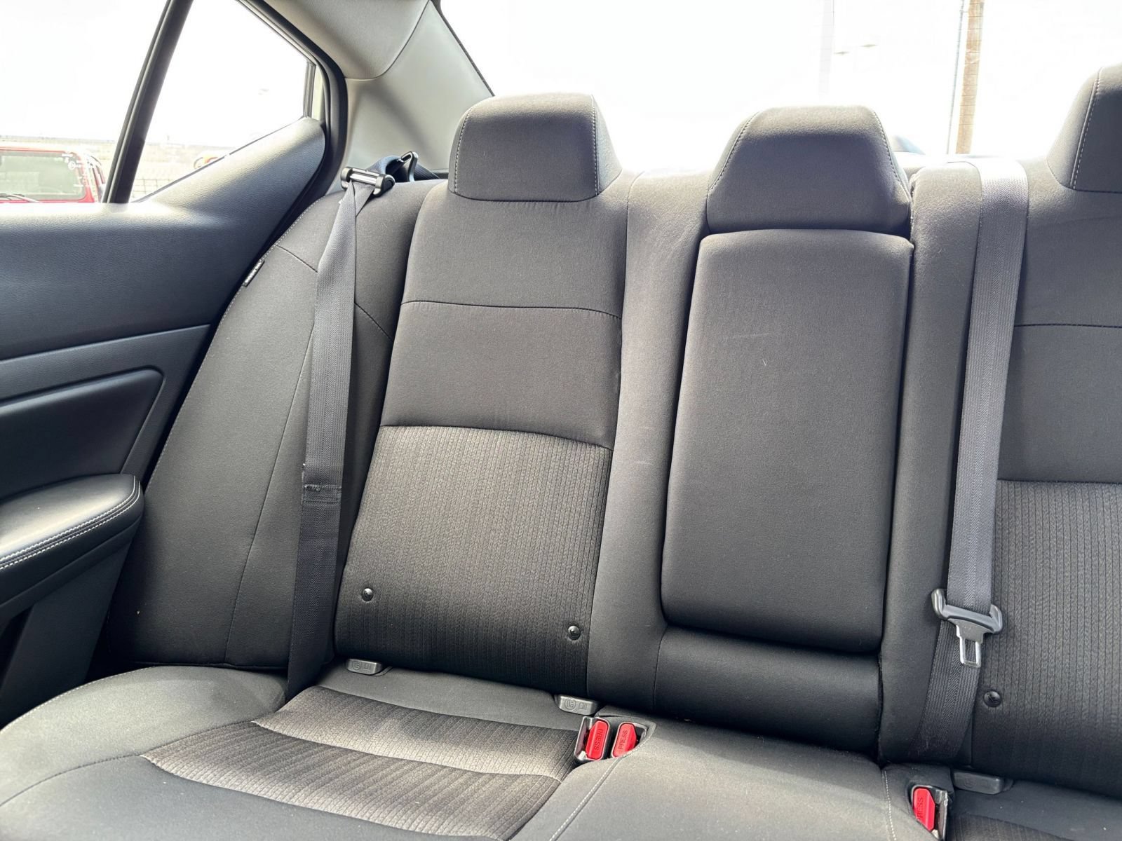 Used 2025 Nissan Altima 2.5 SV FWD image 39