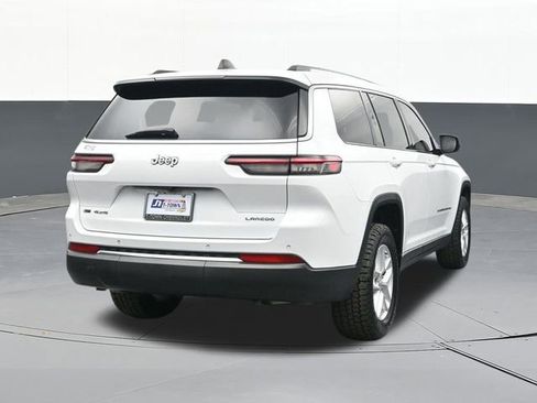 Used 2022 Jeep Grand Cherokee L Laredo w/ Luxury Tech Group I image 12