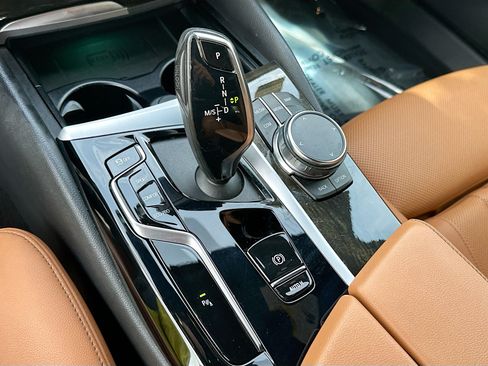 Certified 2023 BMW 540i w/ Convenience Package RWD image 16
